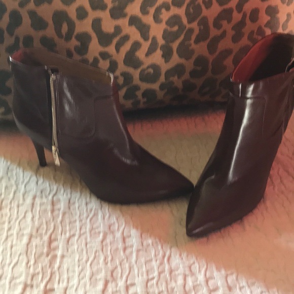 Boots - Picture 4 of 5